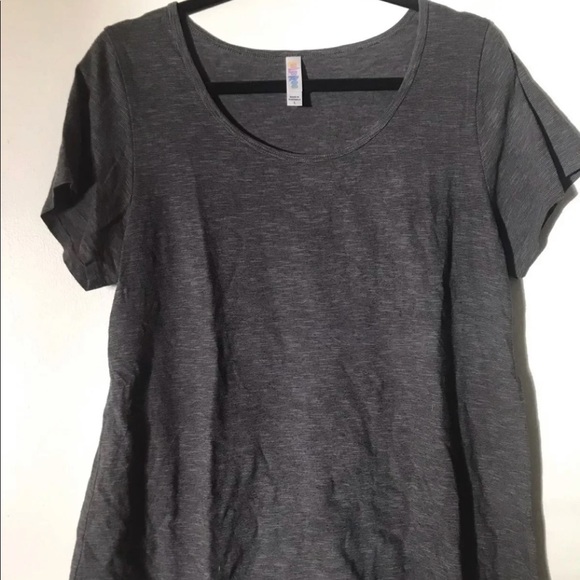 LuLaRoe Tops - LuLaRoe Classic T
